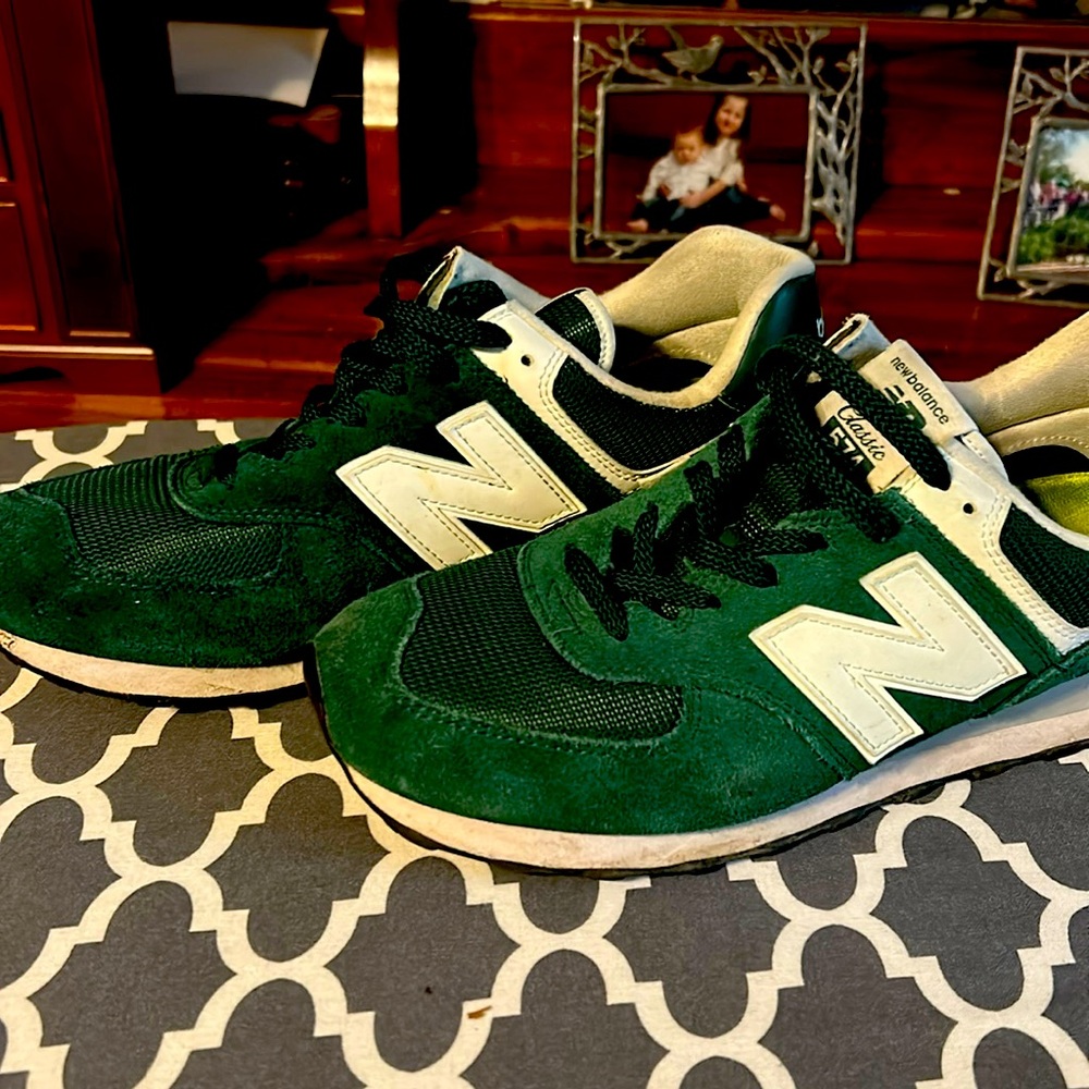 New balance 574 mens classic running shoes, Great Condition, size 11.5